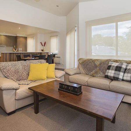Northview 2 - Modern 2Br Townhouse L Lake View L Central Location L Spa Bath L Wifi 진다바인 외부 사진
